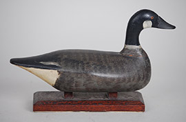 Miniature Canada goose by Bob McGaw of Havre de Grace, Maryland, 1930s.