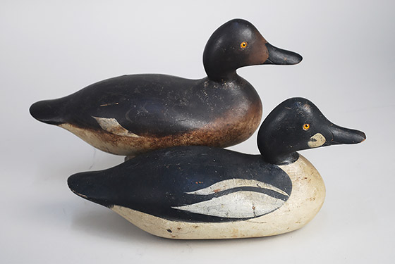Rigmate pair of early Challenge grade goldeneyes by the Mason decoy factory of Detroit, Michigan